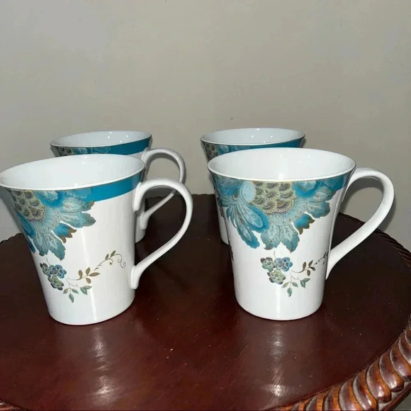 222FIFTH AVE FINE CHINA ( set of 4) - Picture 1 of 4
